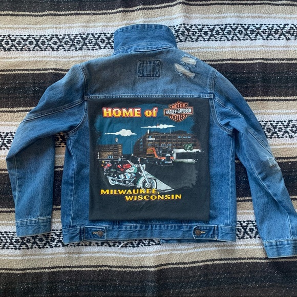 Denim jacket with Harley Davidson back patch - Picture 4 of 7